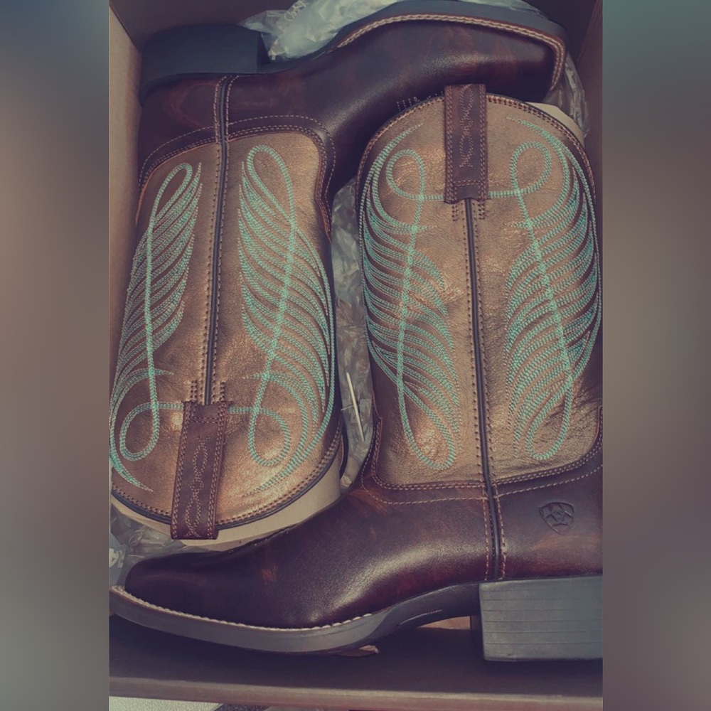 Ariet boots